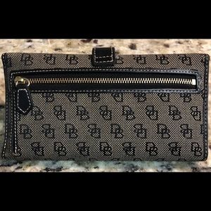 💵Dooney❣️Bourke wallet💳
